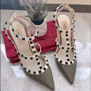 Valentino Green Camo Rockstud Pumps